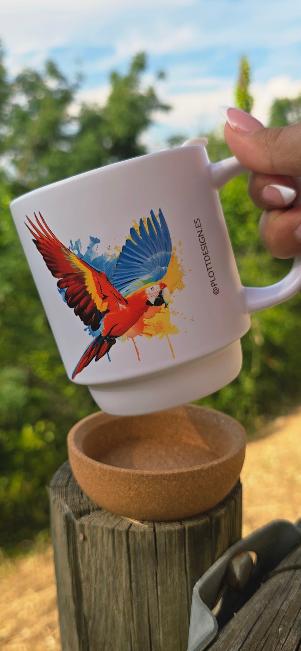 Taza Guacamaya con base de corcho
