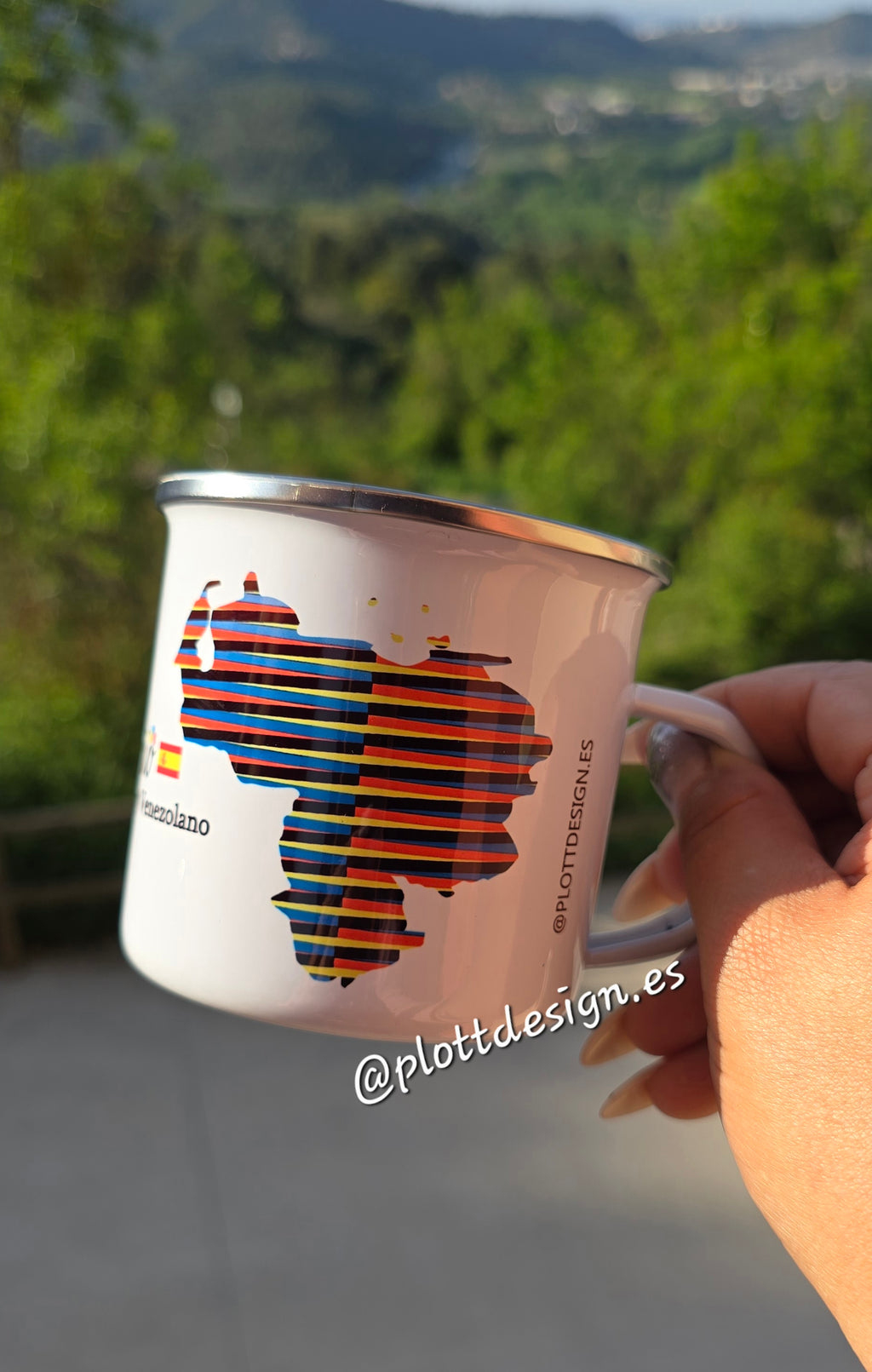 Taza enamel peltre  con mapa Venezuela 