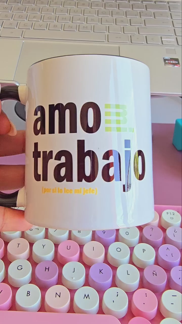 Taza personalizada Amo mi trabajo por si lo lee mi jefe pero la verdad es que... llegué tarde porque no quería venir